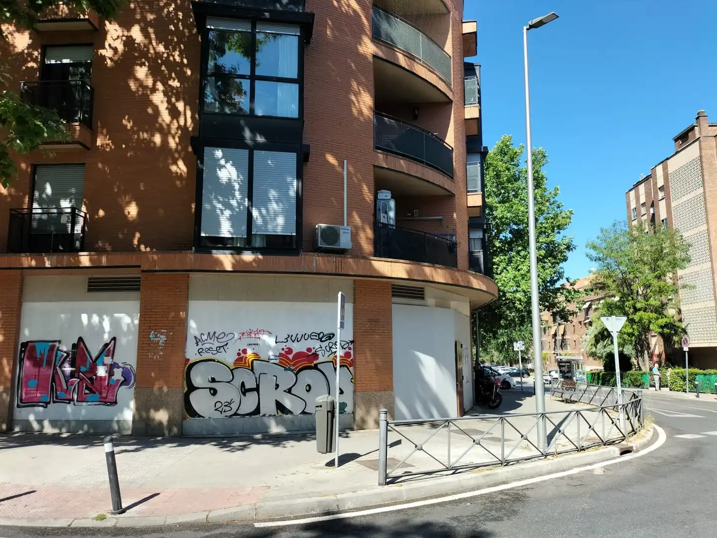 Vista exterior de Local de lloguer en Madrid
