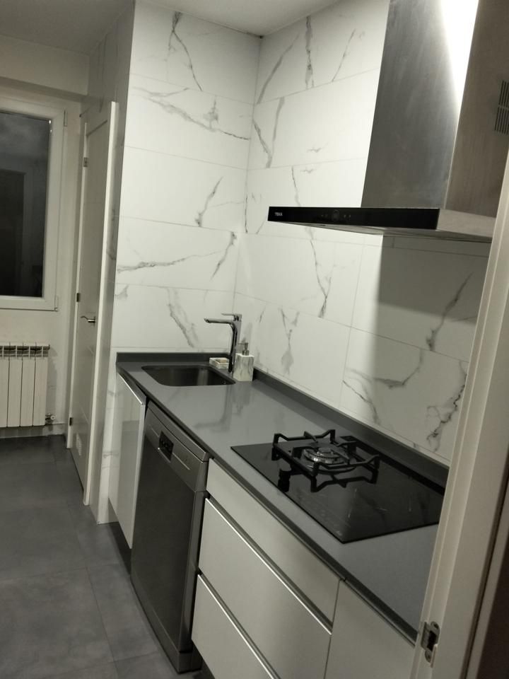 Kitchen of Flat for sale in  Zaragoza Capital  with Heating and Balcony