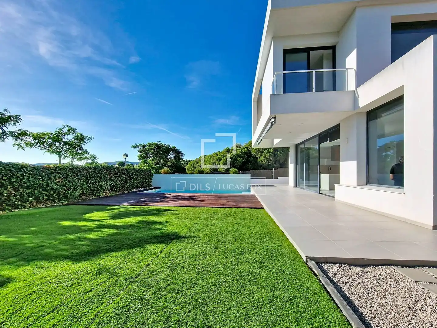Terrasse von Haus oder Chalet zum Verkauf in Vilanova i la Geltrú mit Klimaanlage, Heizung und Privatgarten
