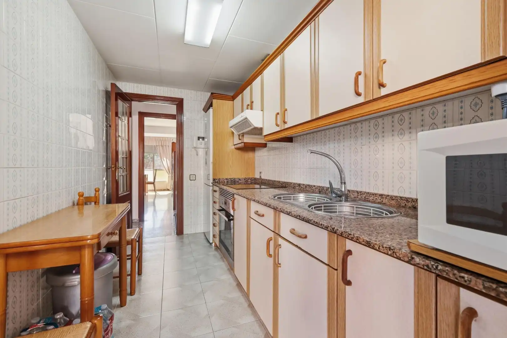 Flat with terrace for sale in Campanar