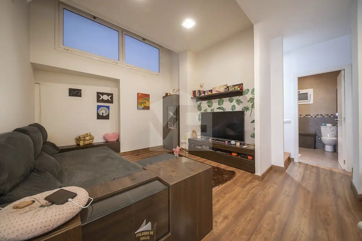 Sala de estar de Piso en venta en Barcelona con Aire acondicionado y Amueblado
