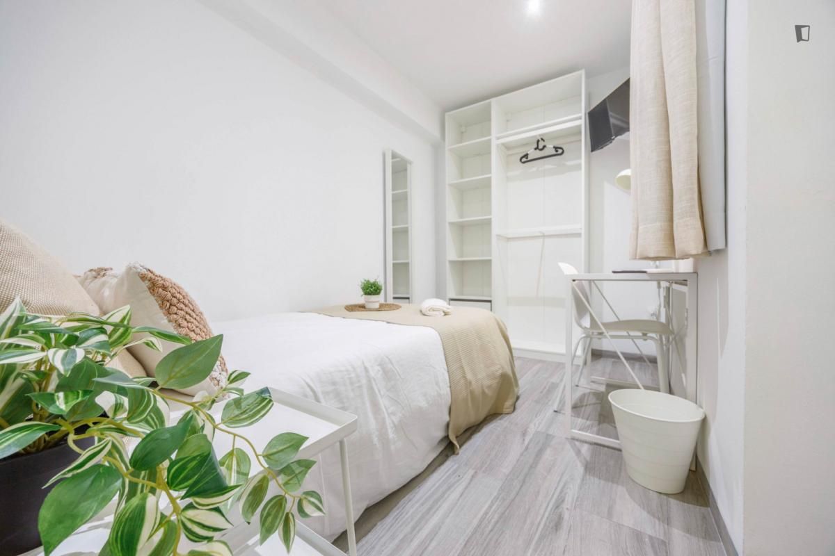 Apartment to share in Torrefiel