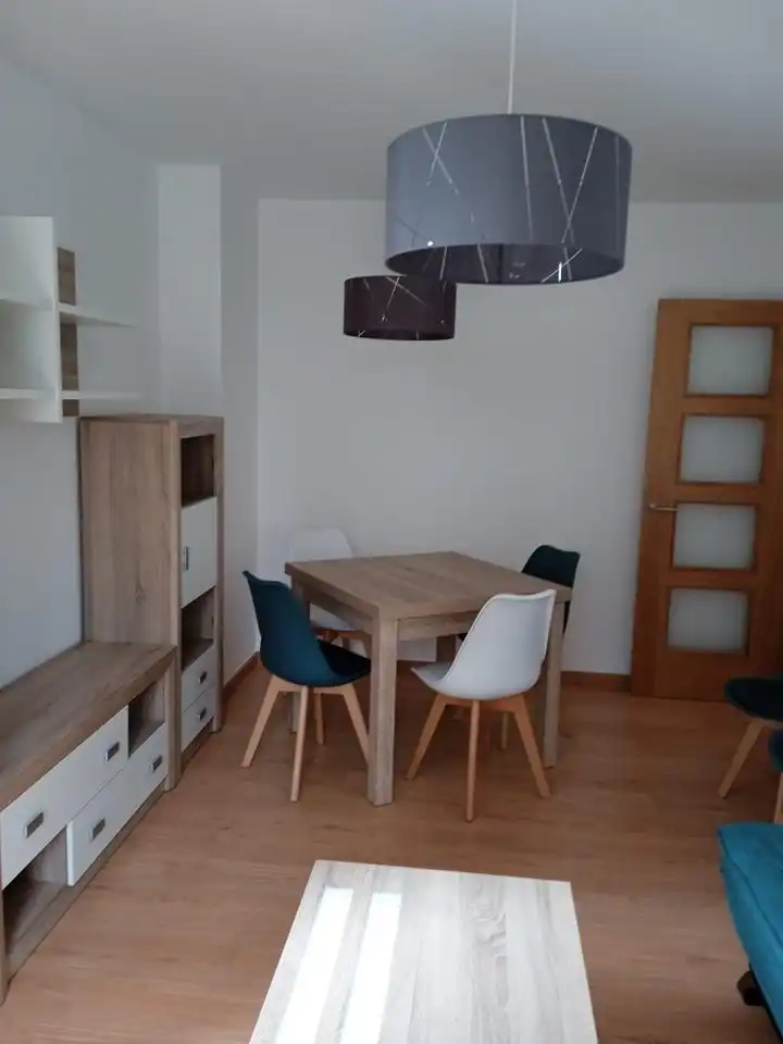 Comedor de Piso de alquiler en Santiago de Compostela  con Calefacción, Terraza y Amueblado