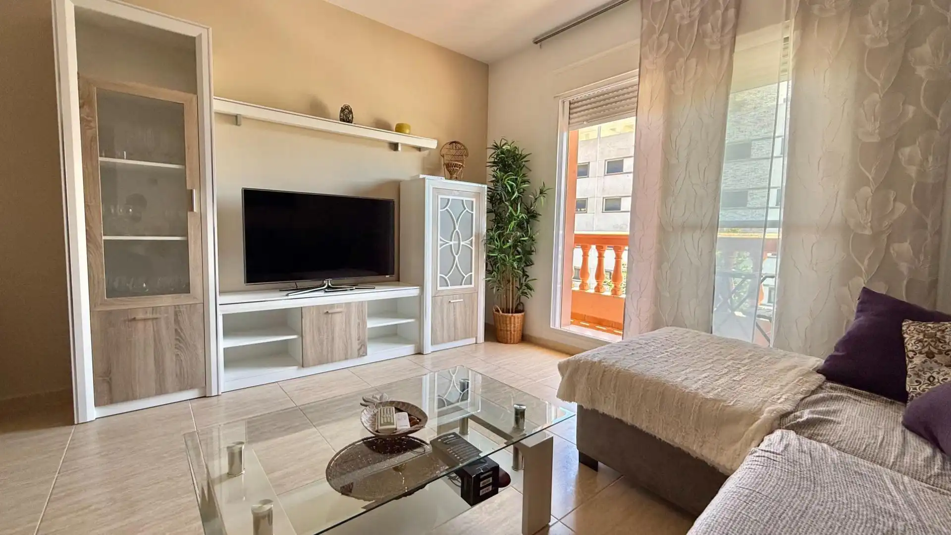 Wohnzimmer von Wohnung zum Verkauf in Mijas mit Klimaanlage, Terrasse und Möbliert