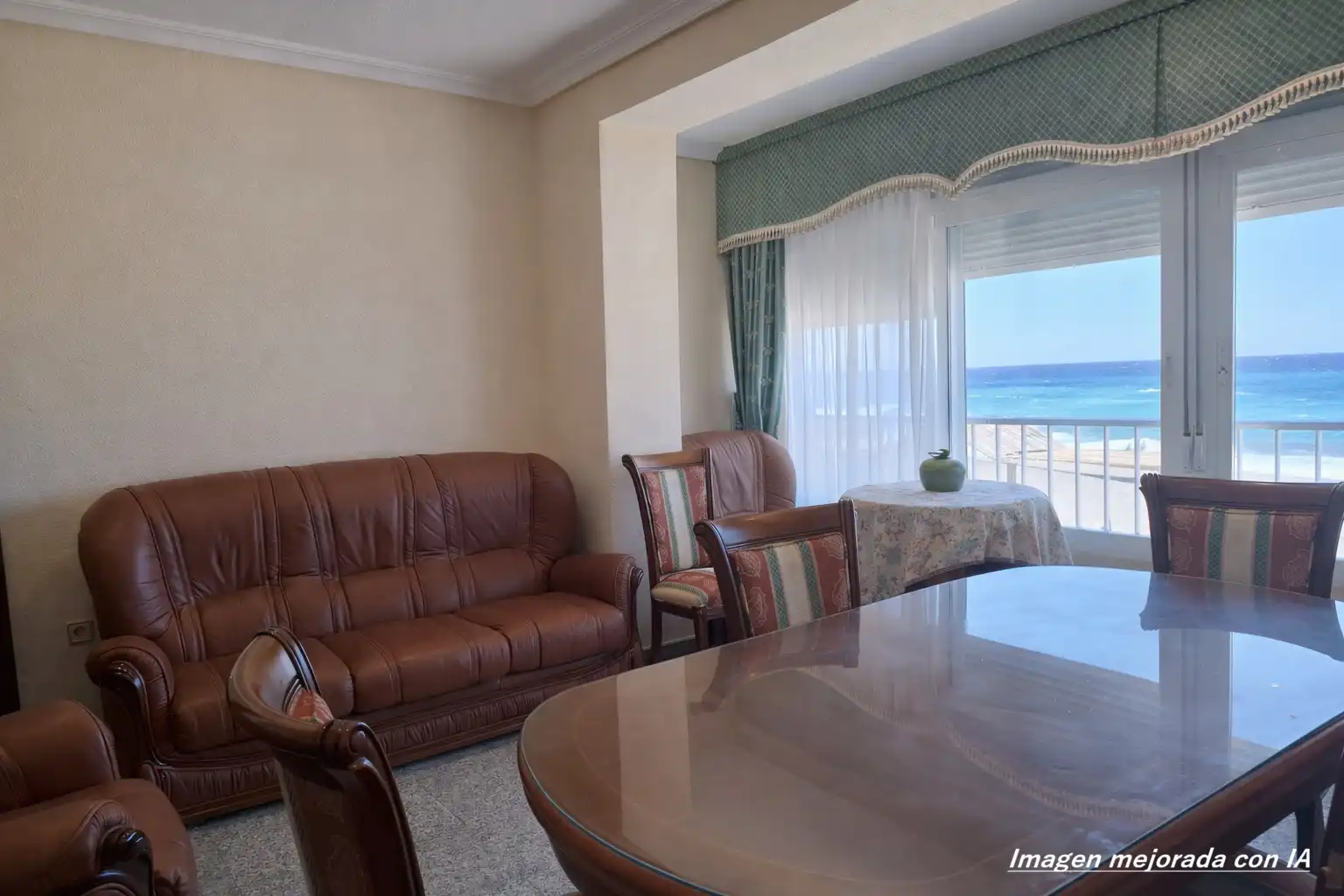 Sala de estar de Piso en venta en Torrenueva Costa con Amueblado