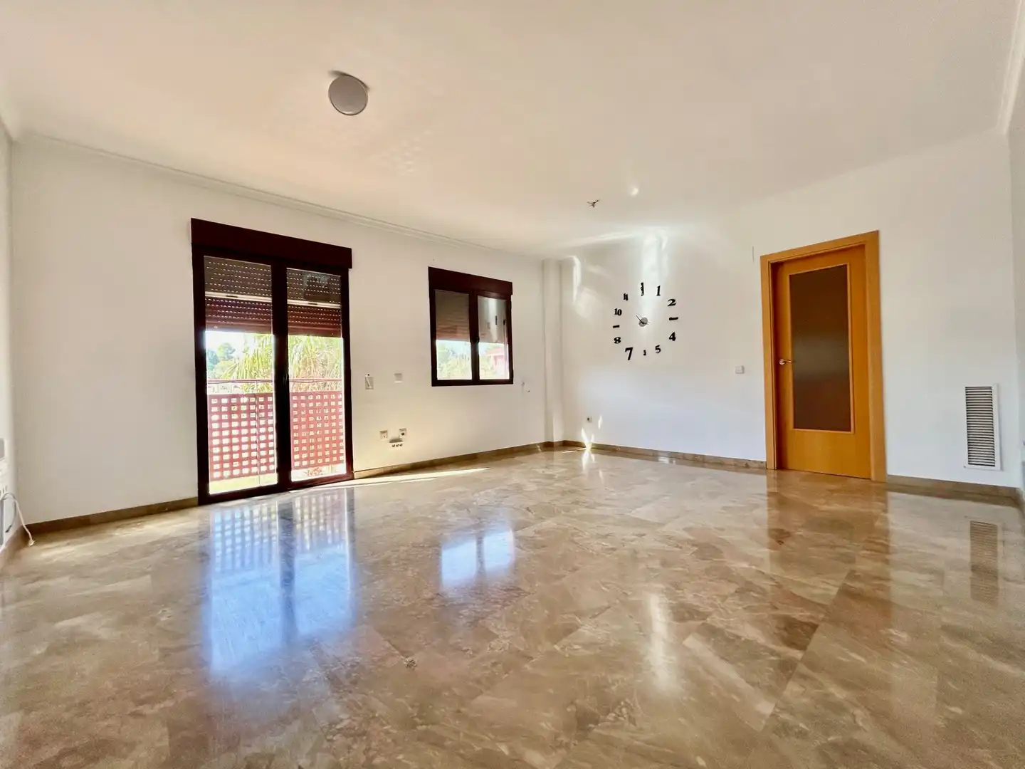 Appartamento con terrazza in affitto a Vilamarxant, imagen 3