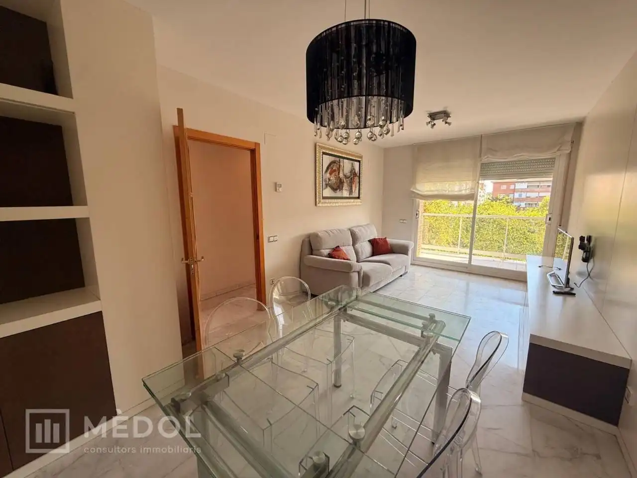 Appartamento con terrazza in affitto a Calle Carles Riba