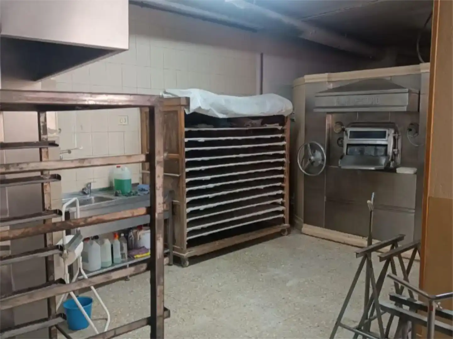 Local en venta en Benatae, Jaén