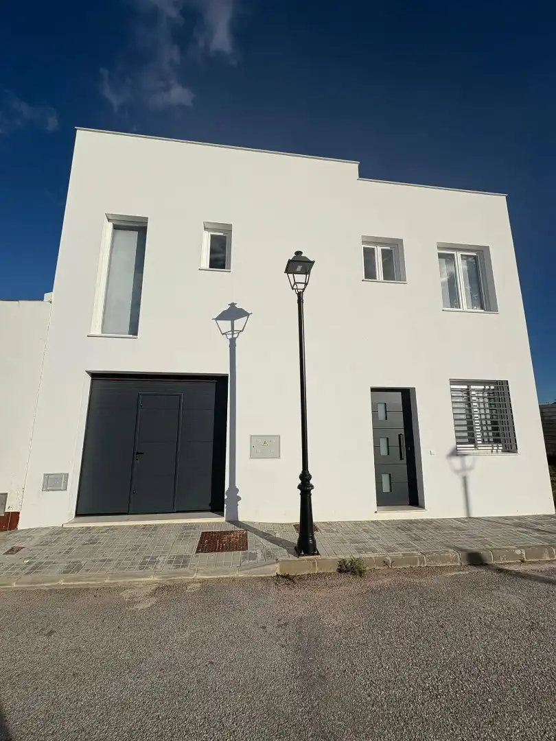 Casa amb terrassa en venda a Cañada Rosal