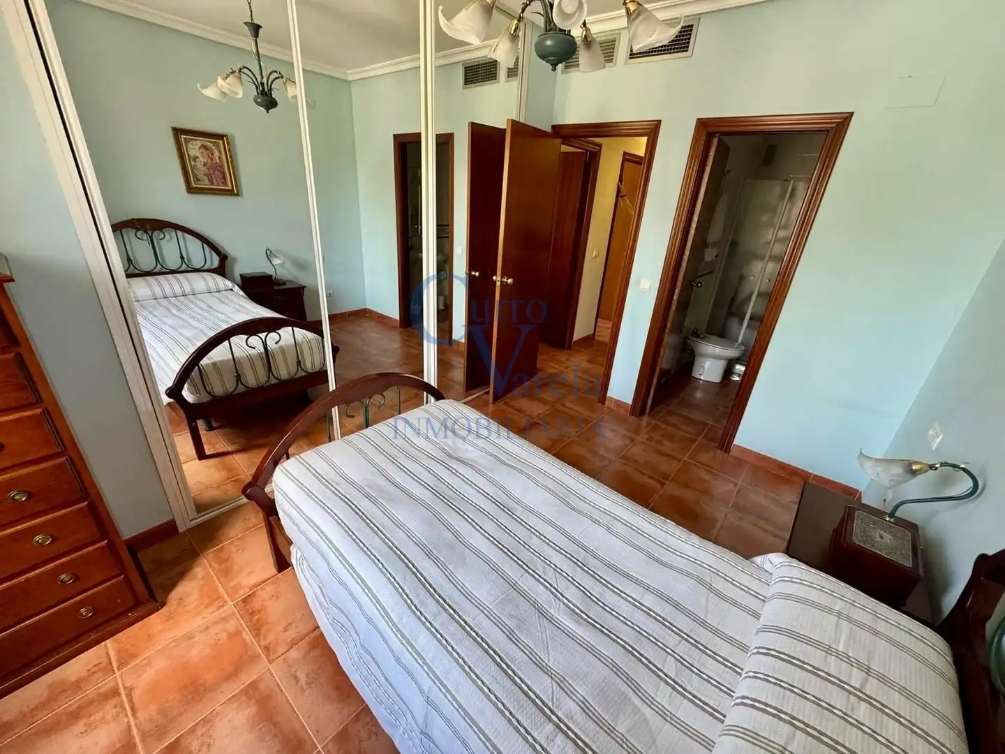 Habitación de Piso en venta en Dos Hermanas con Aire acondicionado, Calefacción y Jardín privado