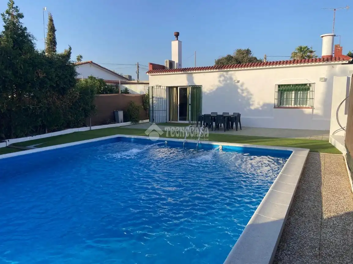 Piscina de Finca rústica en venta en Dos Hermanas
