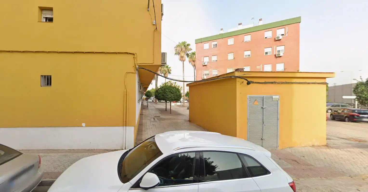 Vista exterior de Apartament en venda en Carmona
