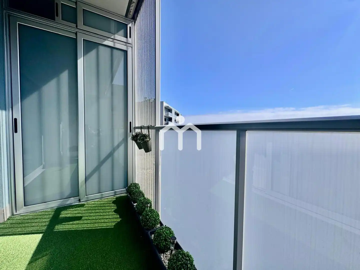 Balcony of Flat for sale in Badalona  with Air Conditioner, Heating and Parquet flooring