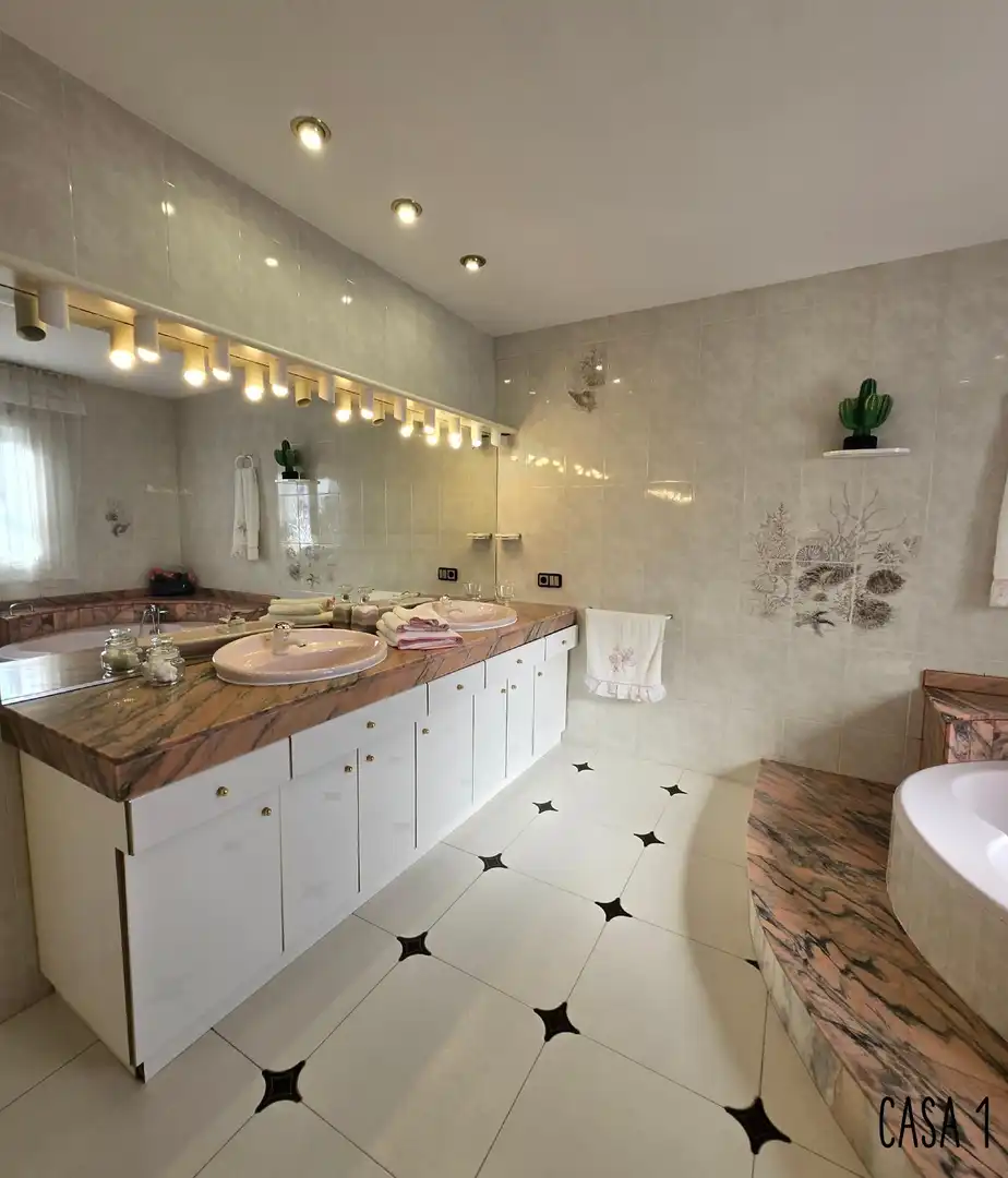 Bathroom of Detached homes for sale in Tarragona  with Heating, Terrace and Storage room