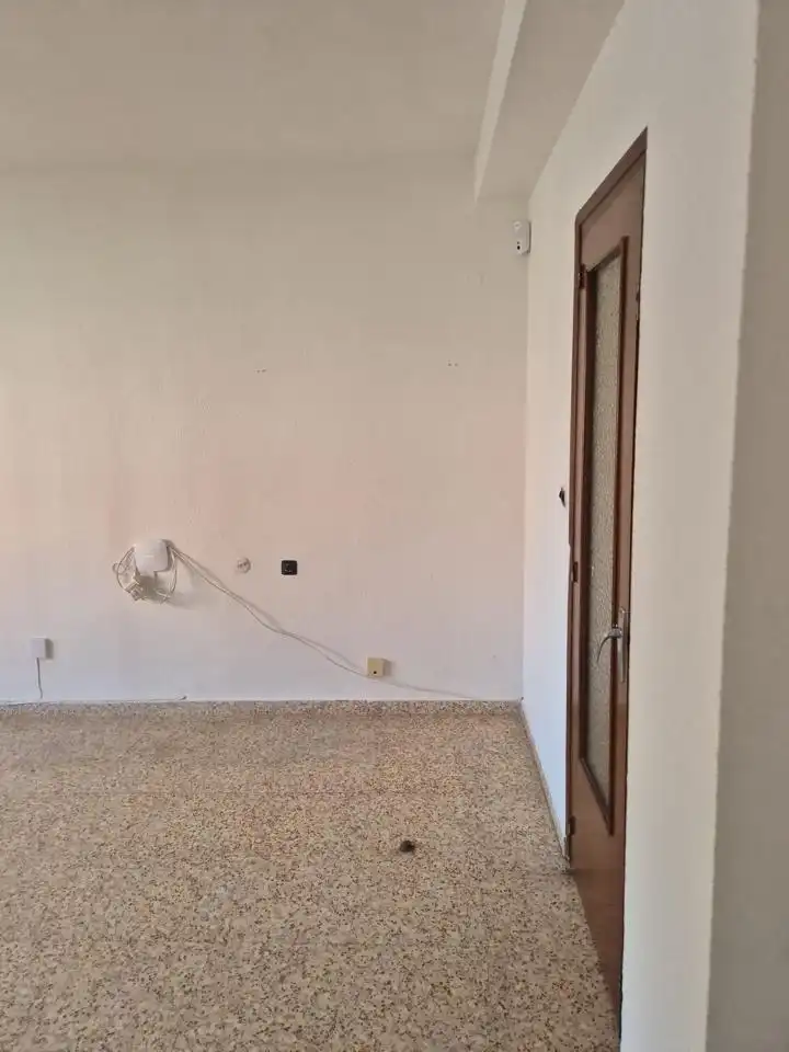 Wohnung zum Verkauf in Almansa mit Balkon