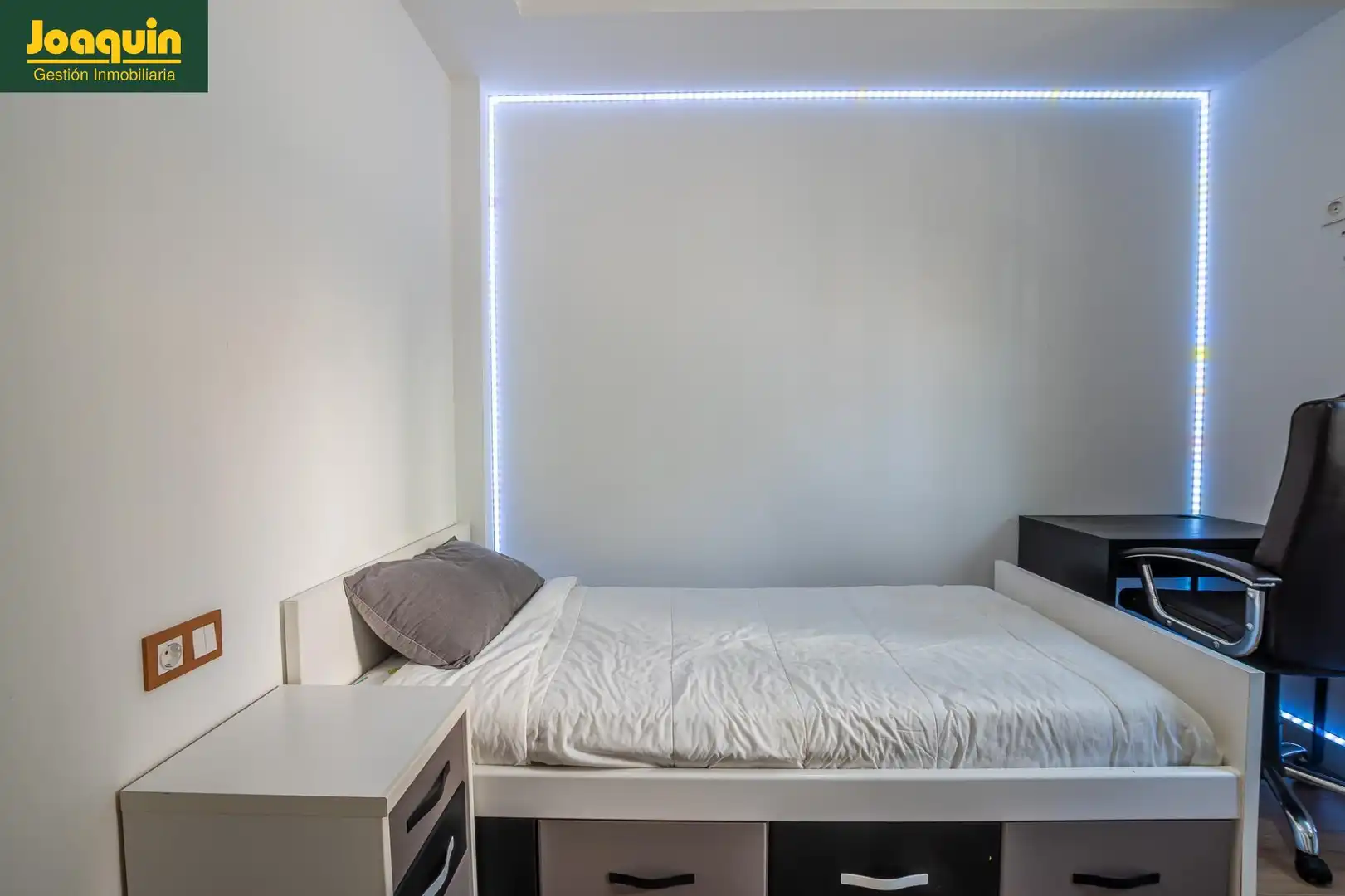 Bedroom of Houses for sale in Córdoba  with Air Conditioner, Terrace and Storage room