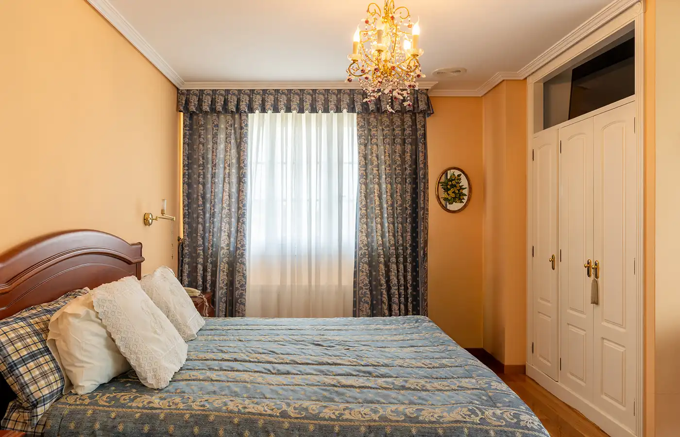 Chalet con terraza en venta en Avenida Rosalía Castro 126, imagen 30