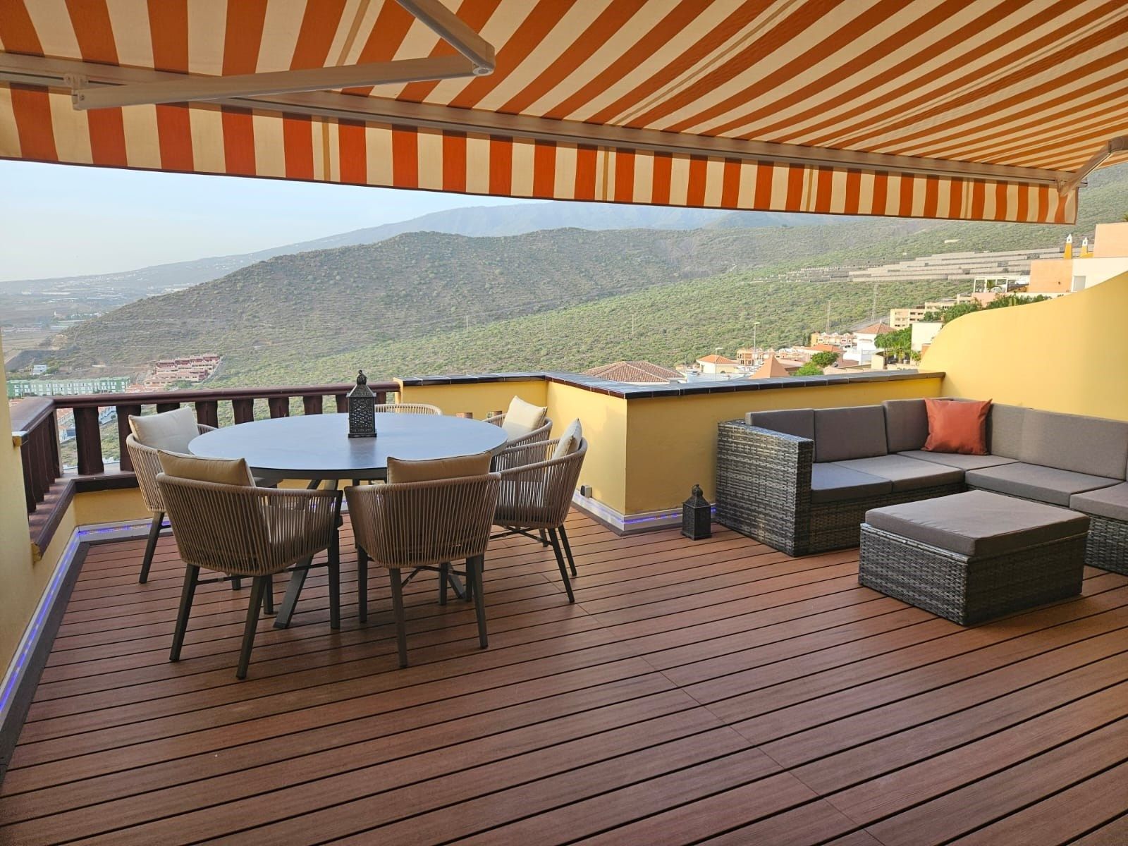 Terrassa de Dúplex en venda en Adeje amb Terrassa, Piscina i Moblat