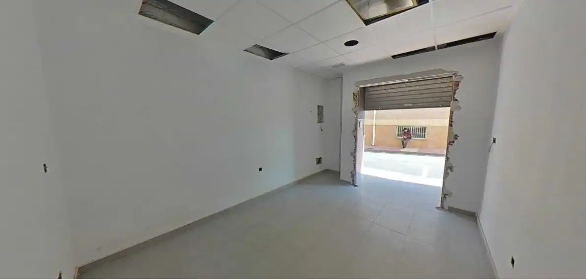 Business premises for sale in Calle SIERRA ESPUÑA, imagen 2