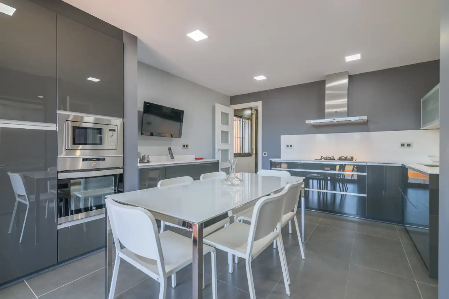 Cocina de Casa o chalet en venta en Gavà con Terraza, Piscina y Balcón