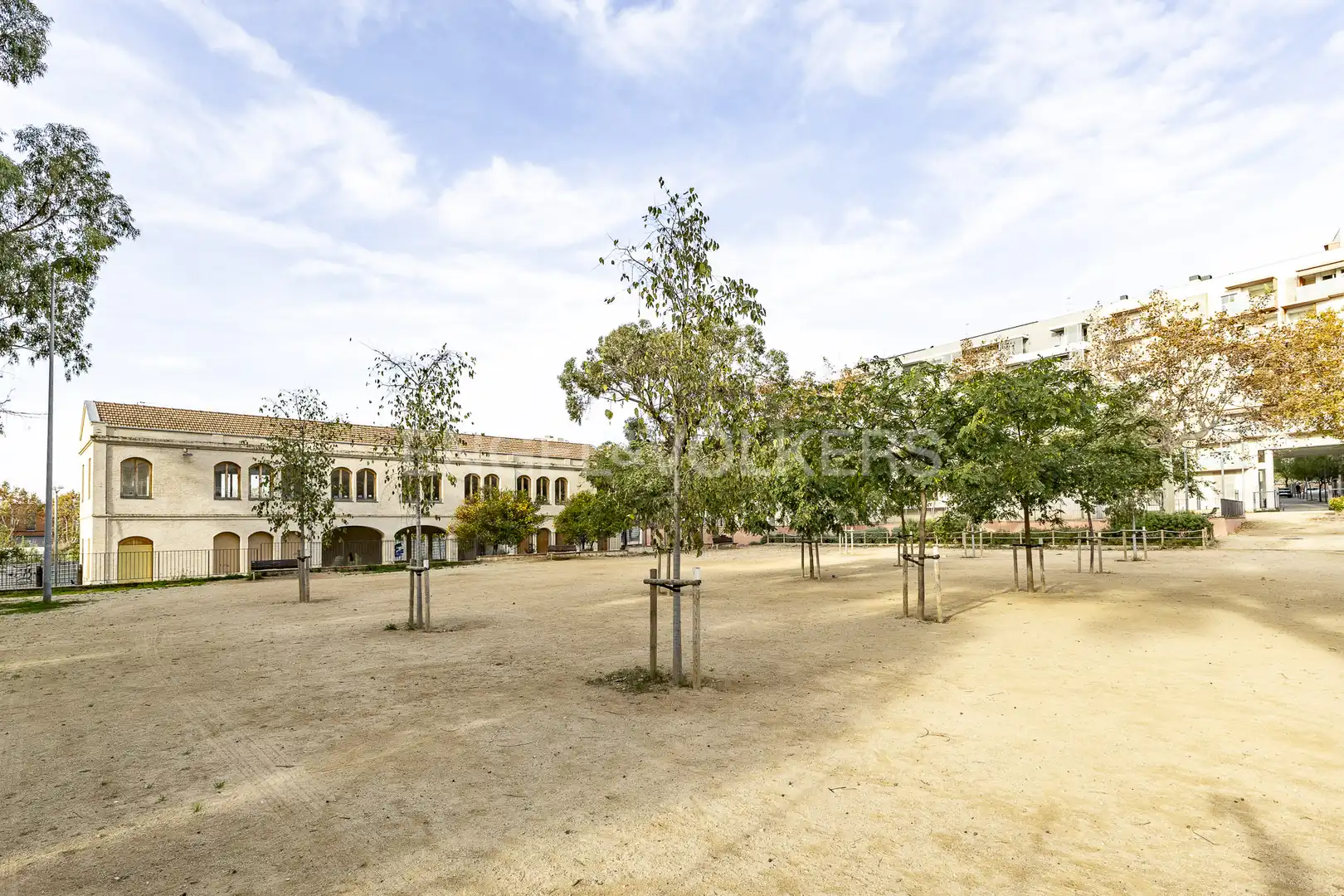 Exterior view of Office for sale in L'Hospitalet de Llobregat