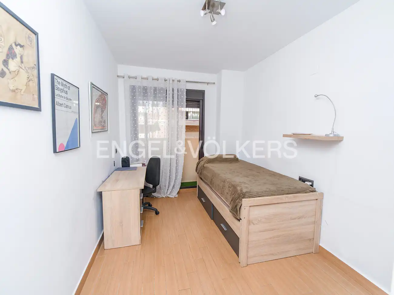 Habitación de Dúplex en venta en San Blas