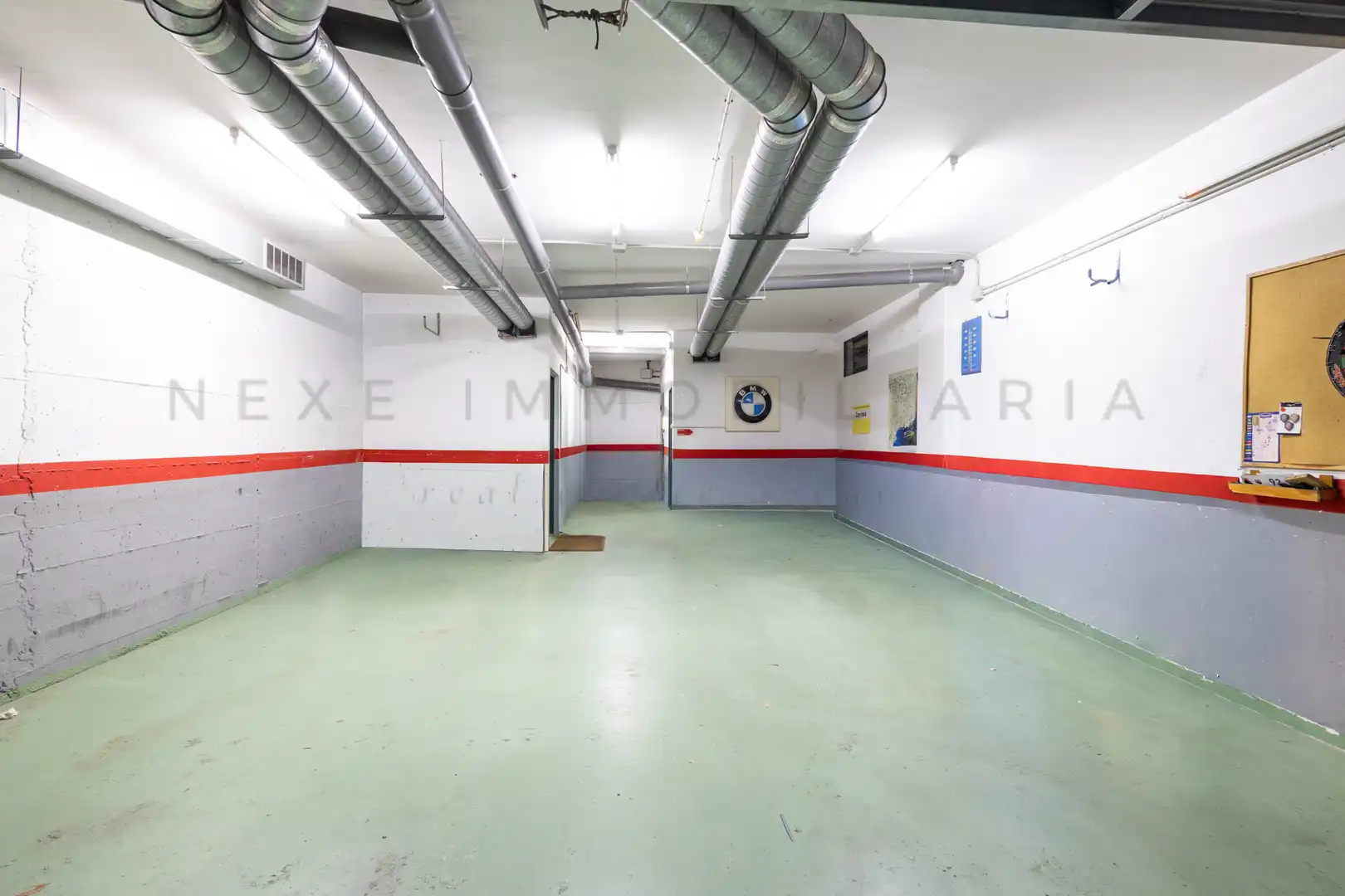 Parking de Casa adosada en venta en Sabadell con Aire acondicionado, Calefacción y Parquet