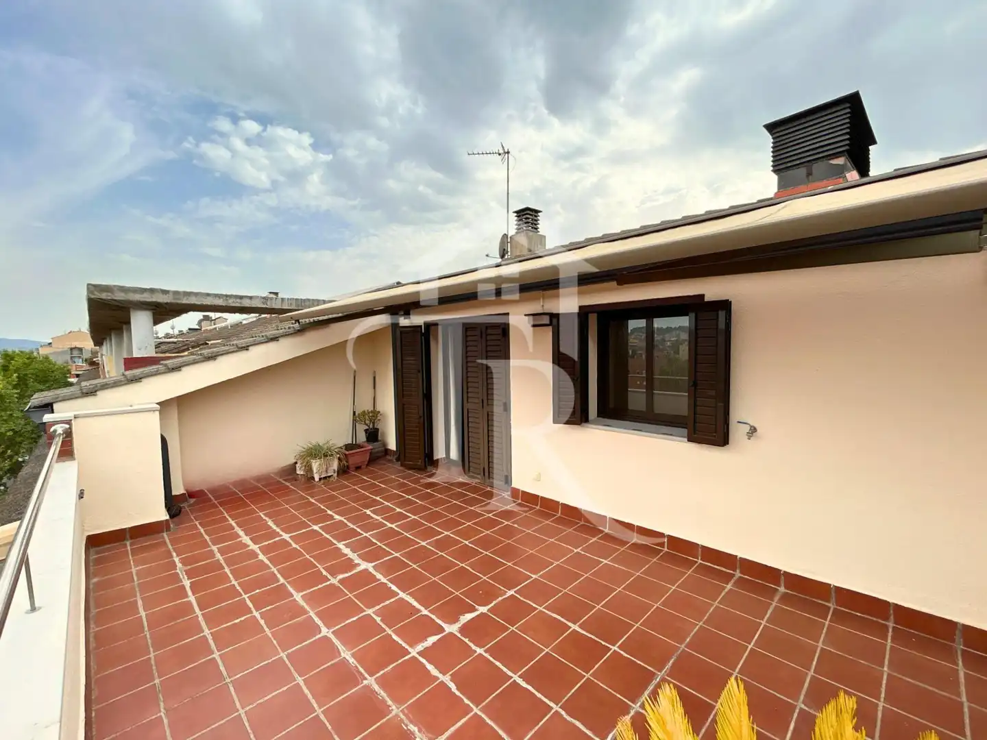 Terrasse von Dachboden zum Verkauf in Rubí mit Klimaanlage, Heizung und Terrasse