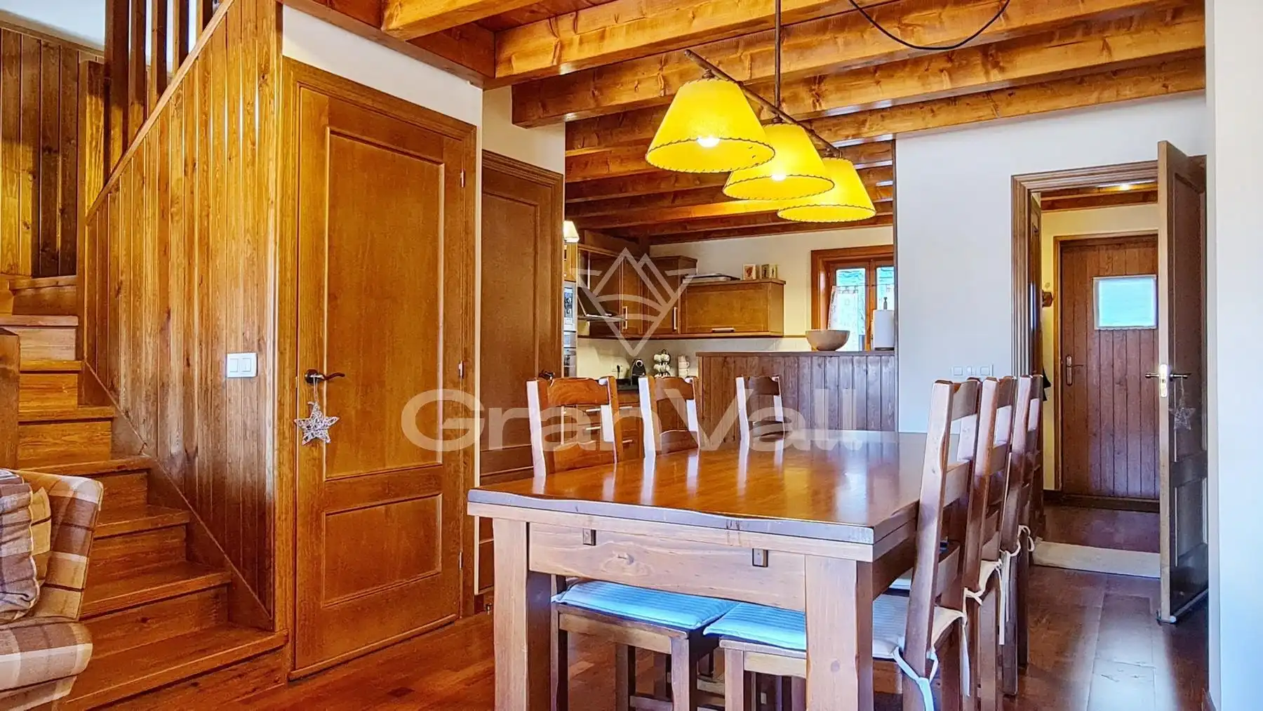 Esszimmer von Einfamilien-Reihenhaus zum Verkauf in Osséja mit Heizung, Parkett und Terrasse