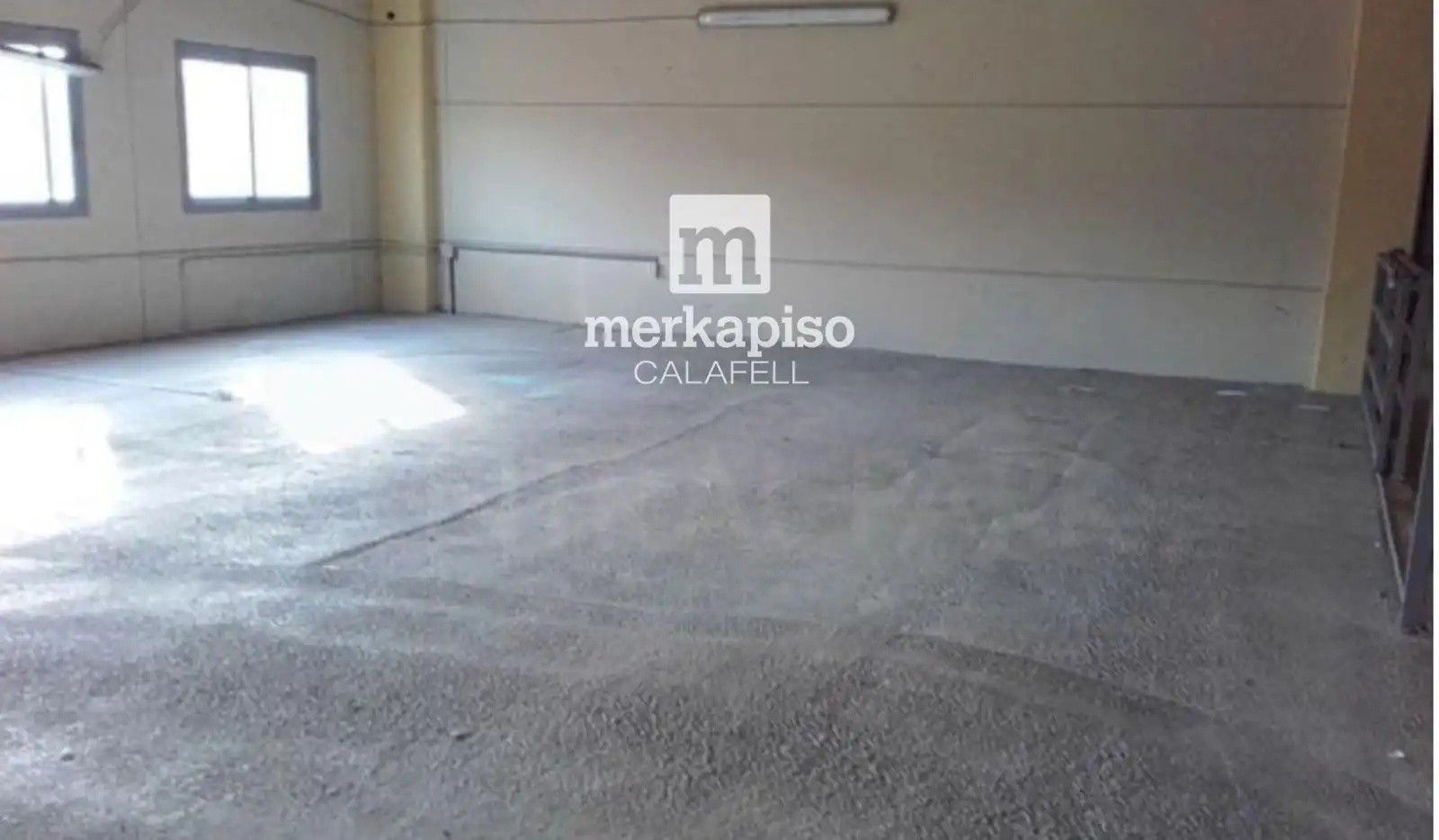Parking de Nave industrial en venta en El Vendrell