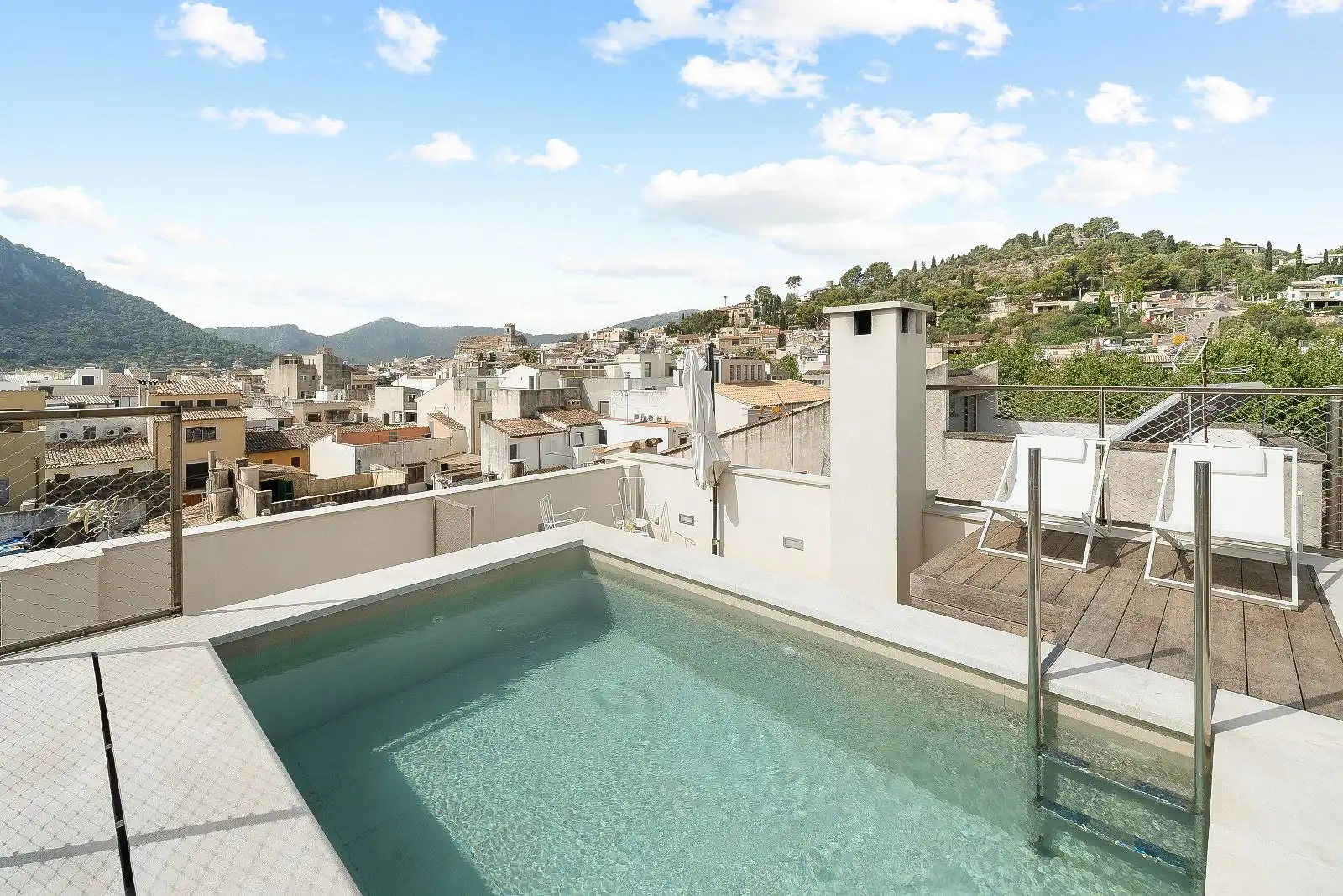 Swimming pool of Detached homes for sale in Pollença  with Air Conditioner, Heating and Parquet flooring
