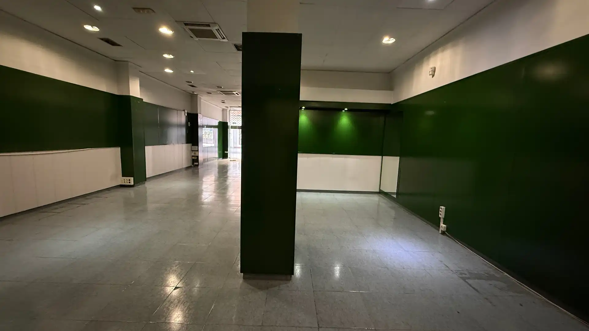 Local de lloguer en Albacete amb Aire condicionat, Calefacció i Internet