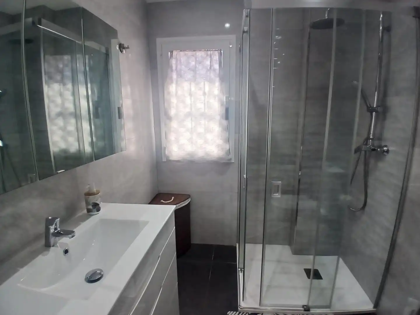 Baño de Piso de alquiler en Málaga con Aire acondicionado y Amueblado