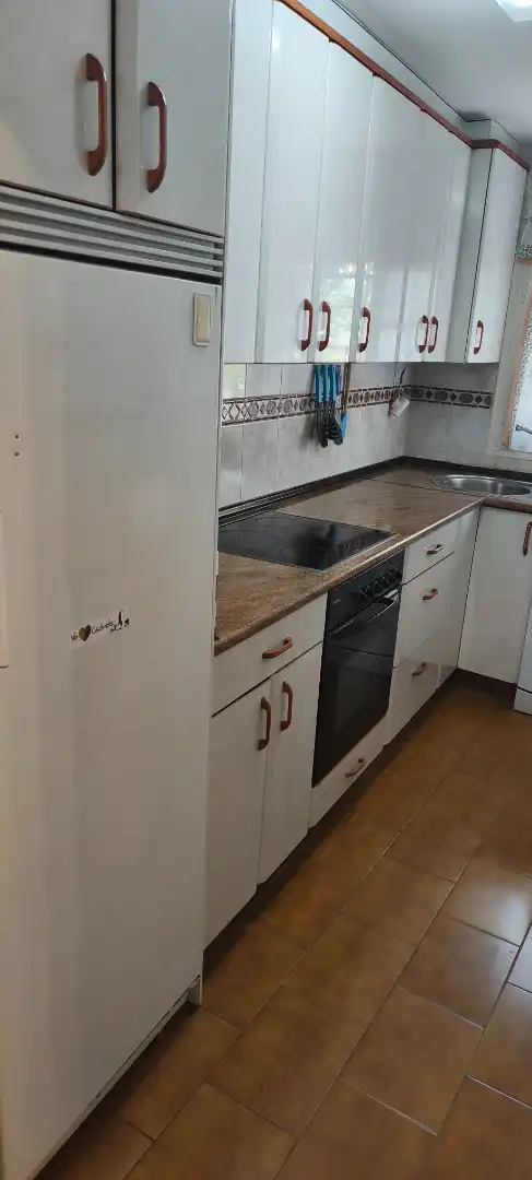 Cuina de Casa o xalet en venda en Cadrete amb Aire condicionat, Jardí privat i Terrassa