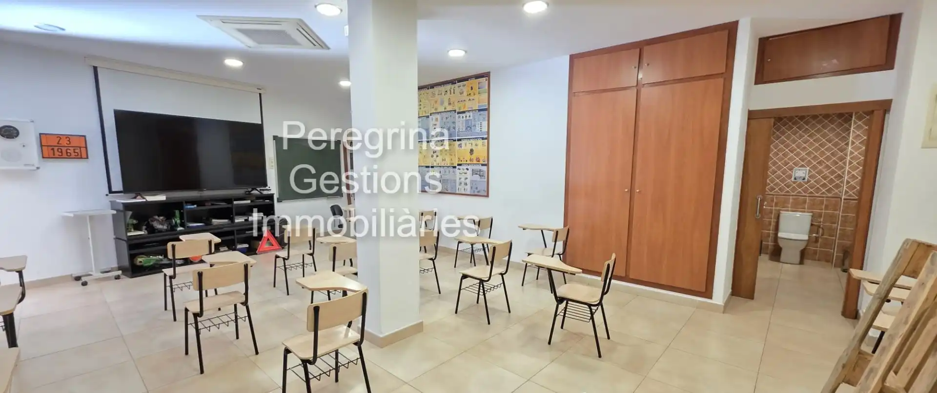 Business premises to rent in Centre, imagen 3