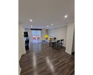 Dormitori de Apartament de lloguer en Santa Pola amb Aire condicionat, Calefacció i Parquet