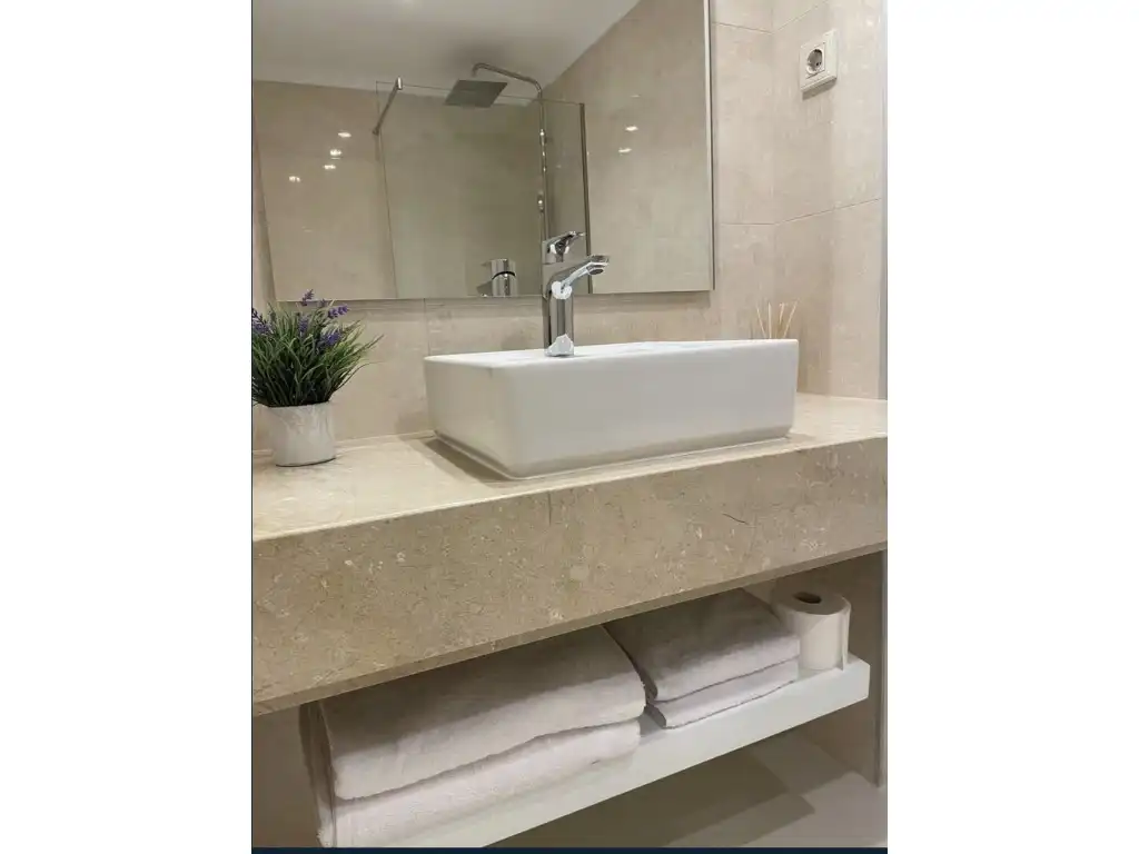 Badezimmer von Wohnungen zur Miete in Retiro