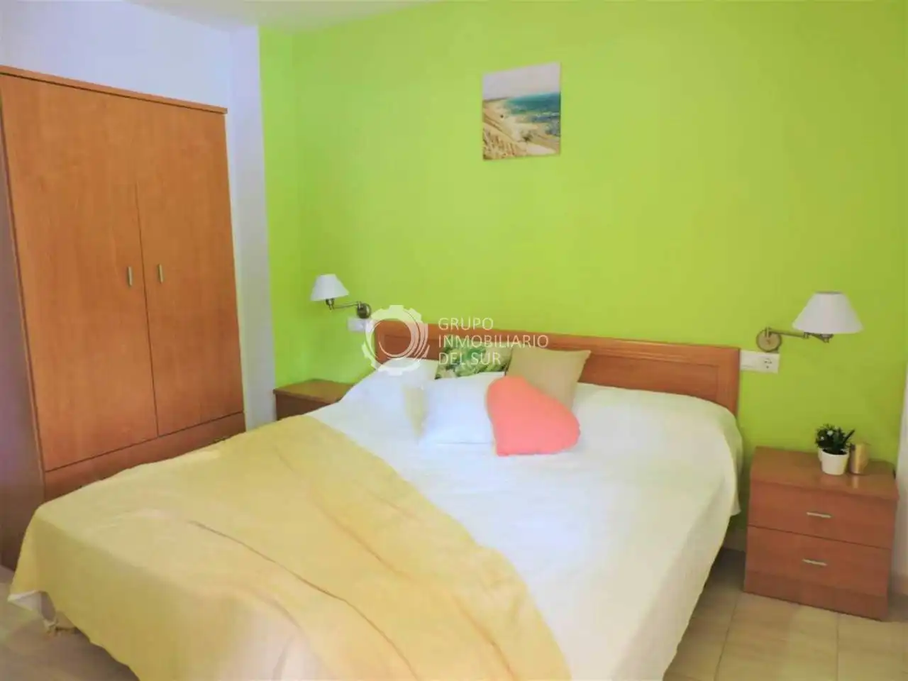 Habitación de Dúplex de alquiler en Barbate con Aire acondicionado, Jardín privado y Amueblado