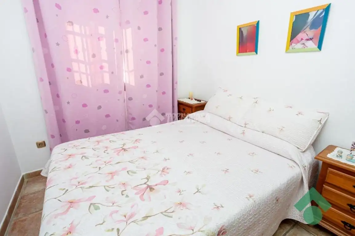 Bedroom of Houses for sale in Algeciras  with Heating and Swimming Pool
