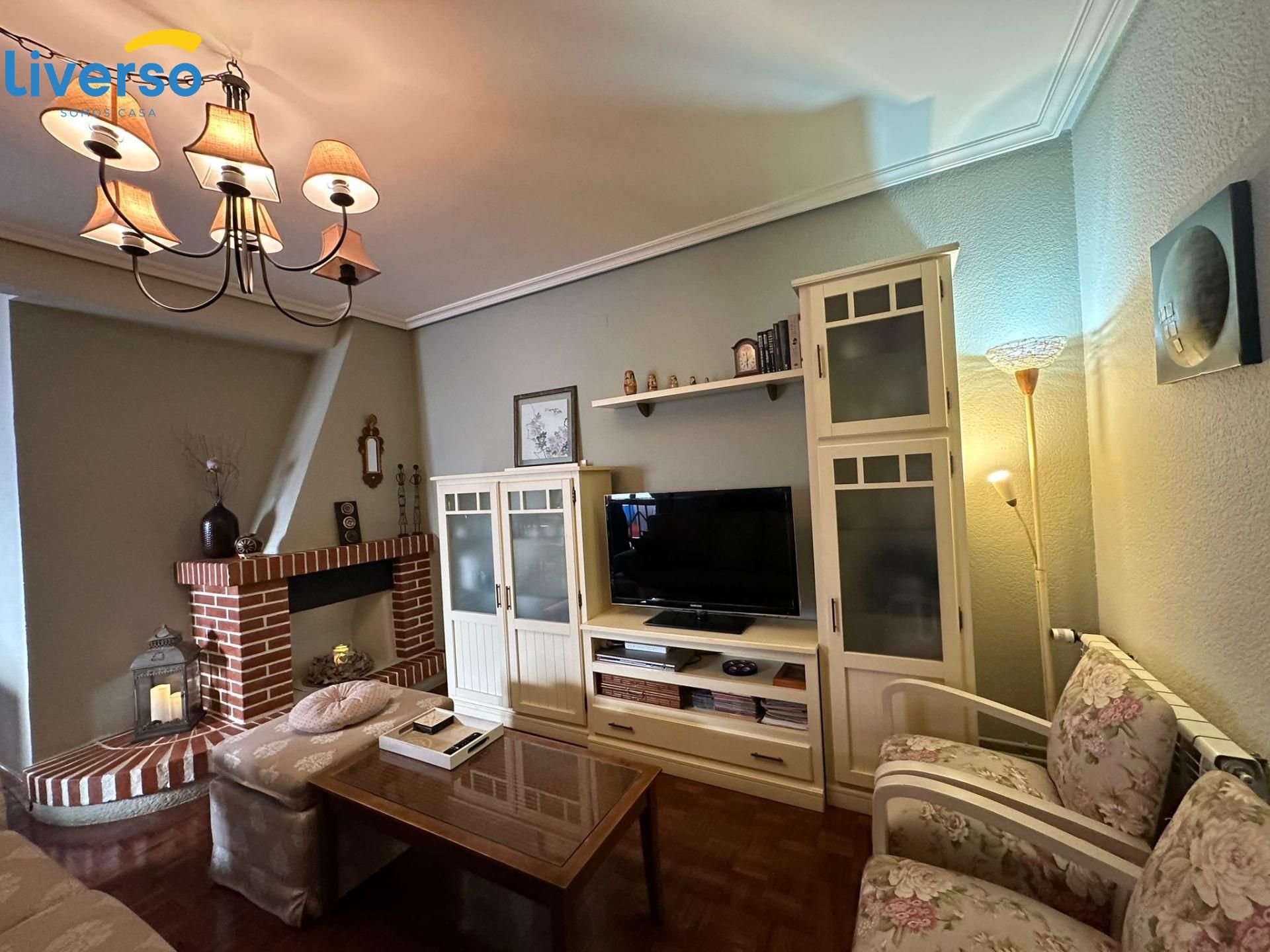 Living room of Flat for sale in Aranda de Duero  with Heating and Parquet flooring