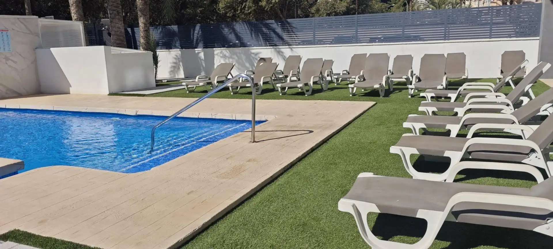 Swimming pool of Apartments for sale in Alicante / Alacant  with Air Conditioner, Private garden and Storage room