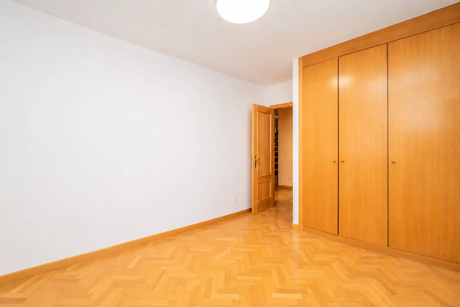 Habitación de Casa adosada en venta en Las Rozas de Madrid