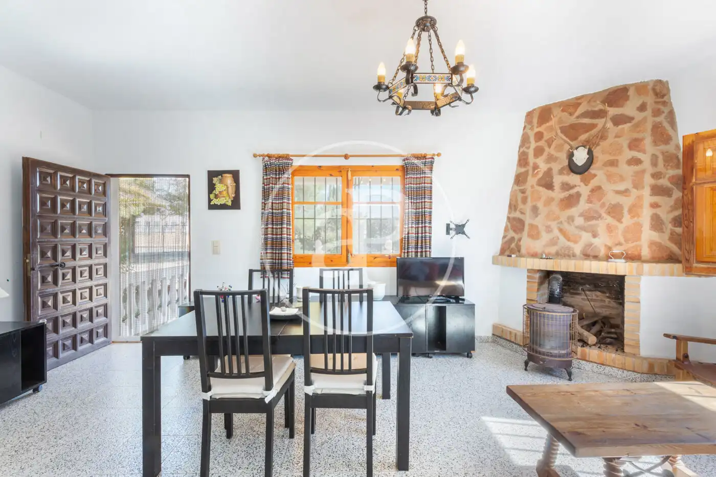 Dining room of Houses for sale in Chiva  with Air Conditioner, Heating and Private garden
