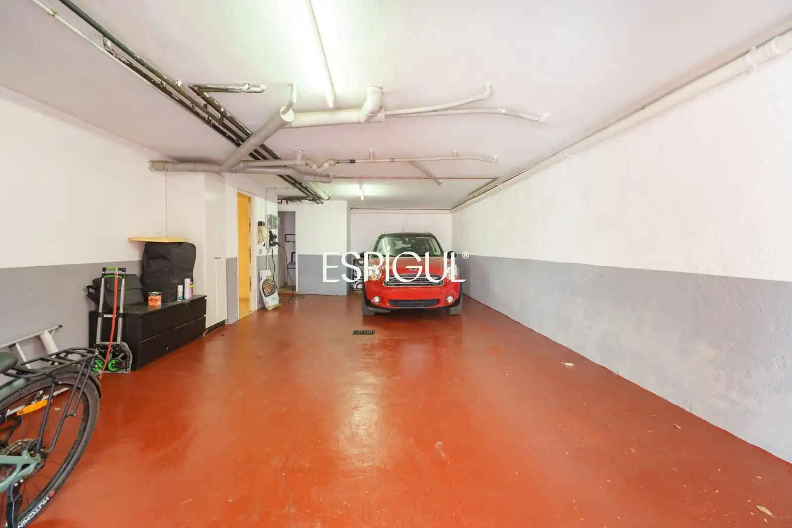 Parking of Houses for sale in Sant Cugat del Vallès  with Air Conditioner, Heating and Parquet flooring