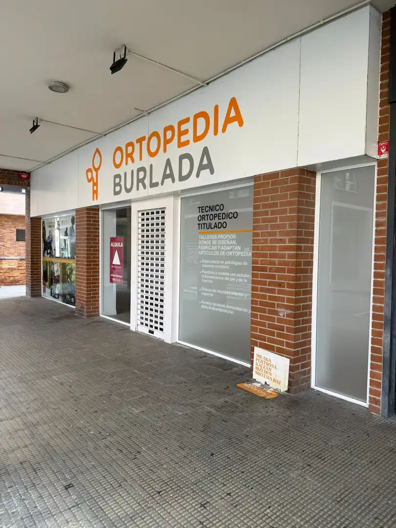 Local comercial de lloguer a Burlada-Burlata - Calle las Maestras 2