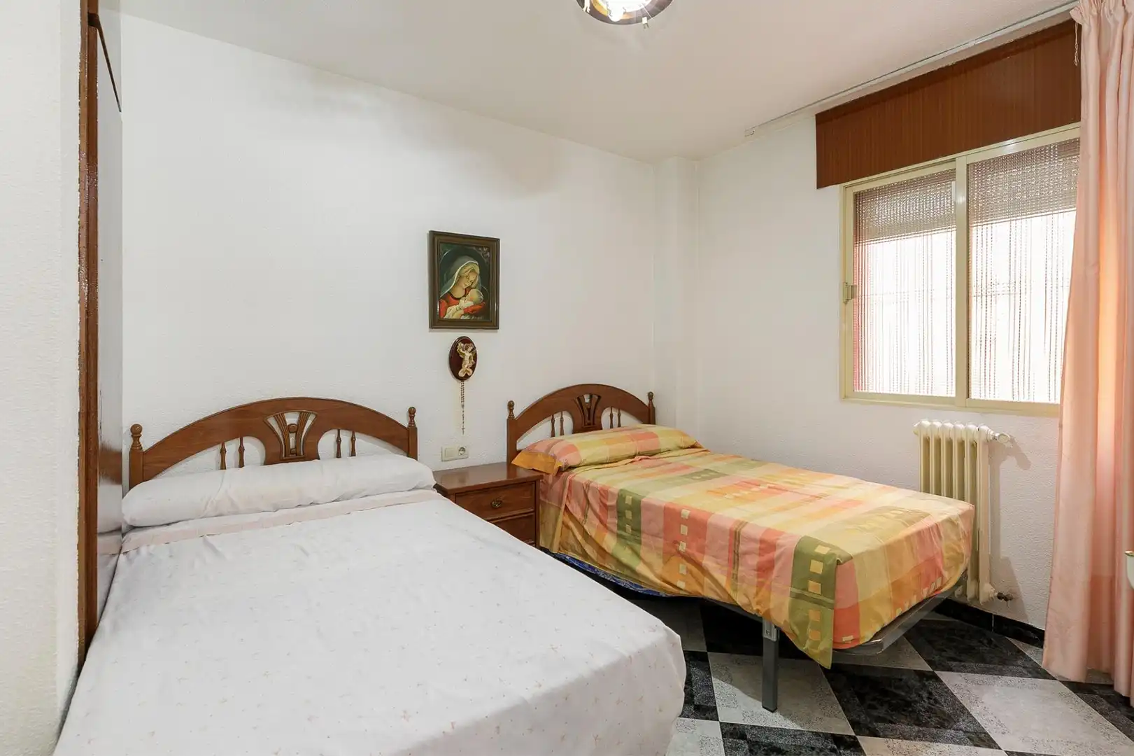 Habitación de Piso en venta en Granada con Aire acondicionado y Terraza
