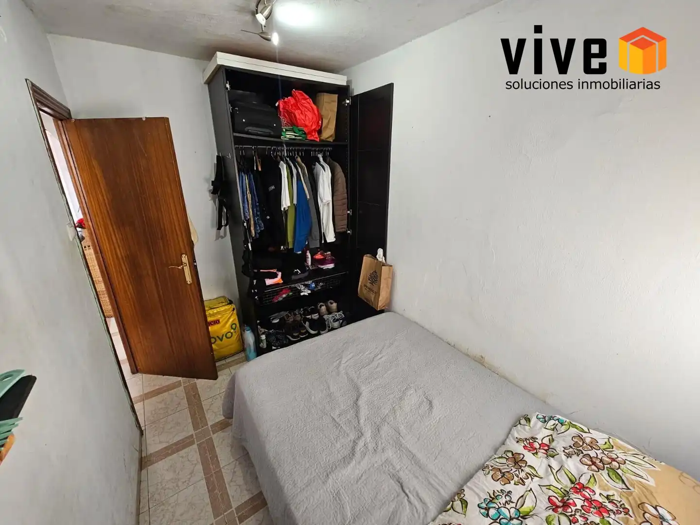 Bedroom of Flat for sale in Sevilla  with Air Conditioner and Heating