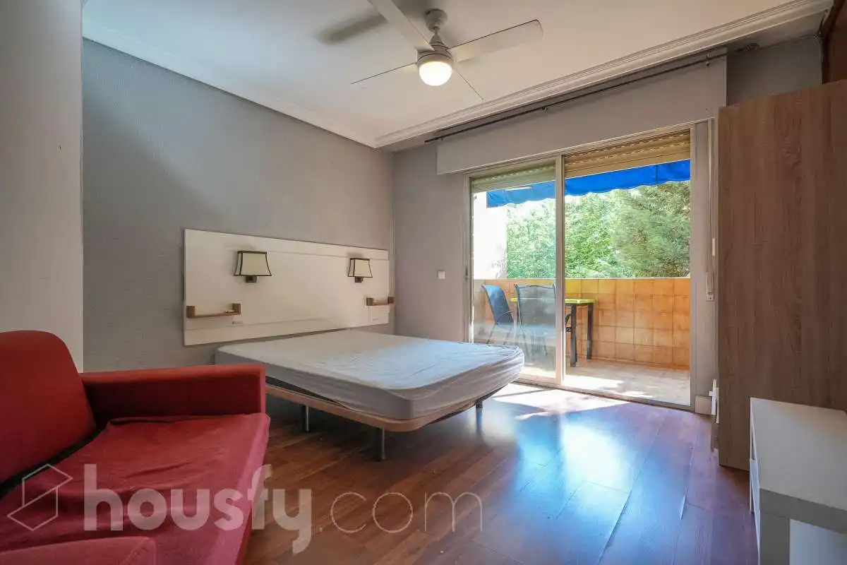 Habitación de Piso en venta en Torrejón de Ardoz con Calefacción, Terraza y Trastero