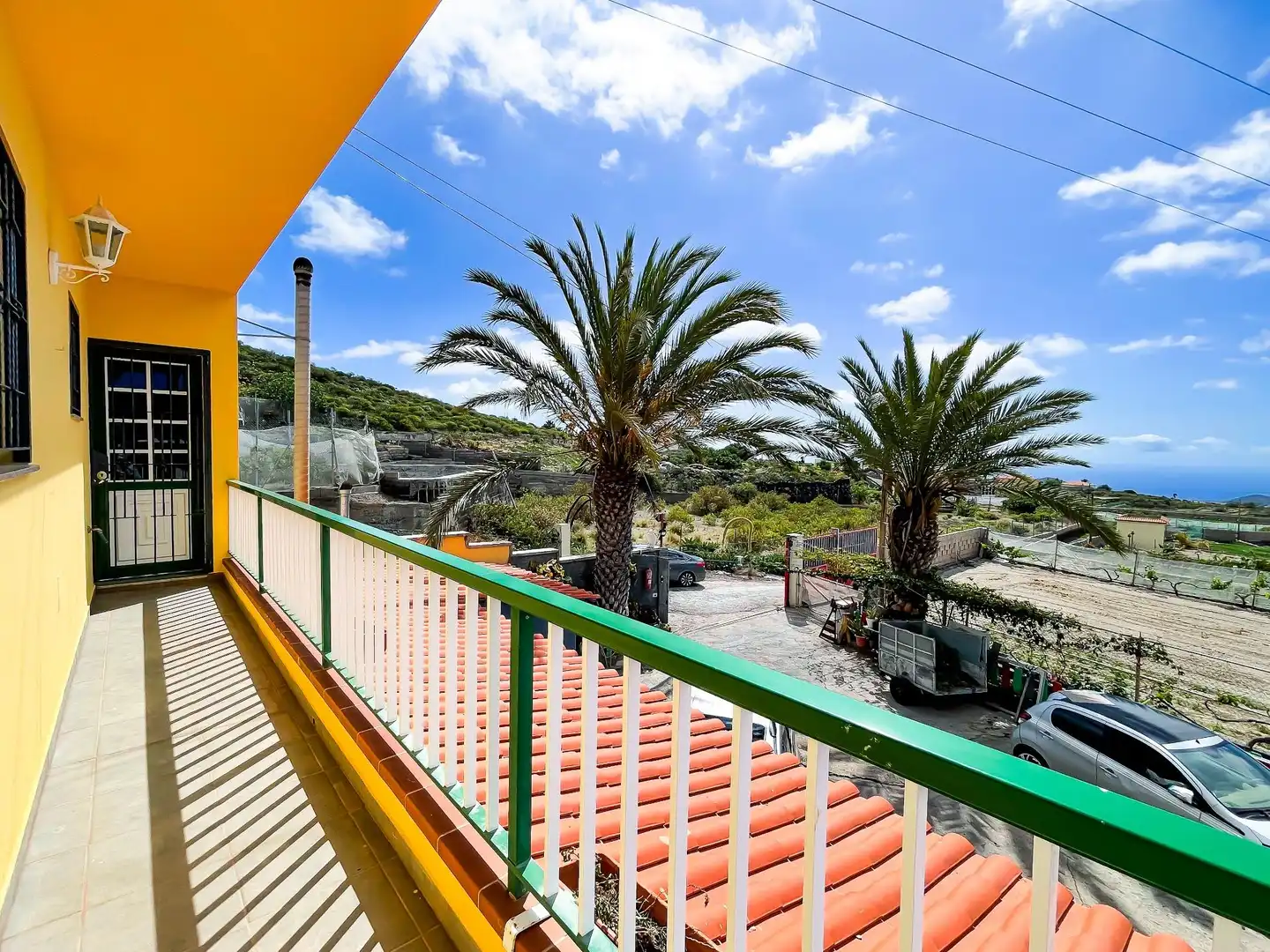 Vista exterior de Casa o chalet en venta en Granadilla de Abona con Jardín privado, Terraza y Amueblado