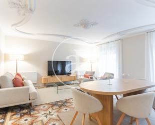 Living room of Flat to rent in  Barcelona Capital  with Air Conditioner, Heating and Terrace